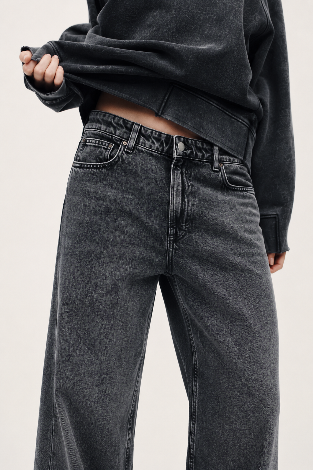 WOMEN JEANS